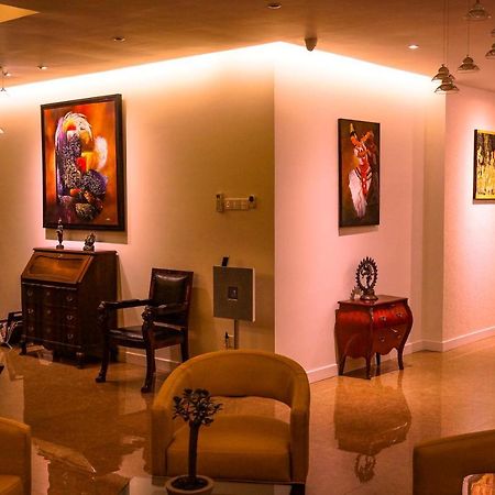 The Penthouse Above Sea Apartman Dehiwala-Mount Lavinia Kültér fotó