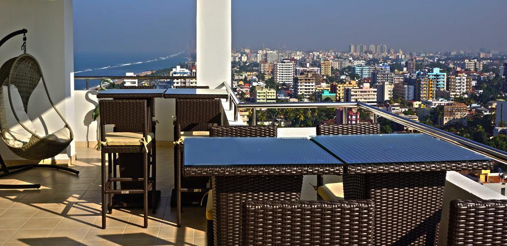 The Penthouse Above Sea Apartman Dehiwala-Mount Lavinia Kültér fotó