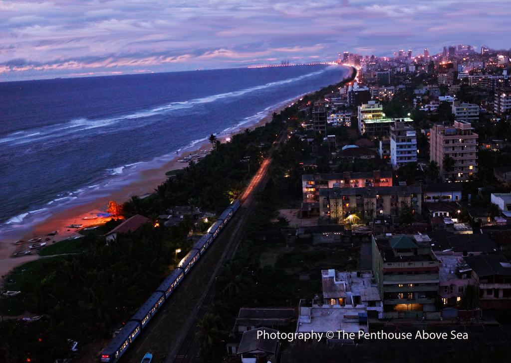 The Penthouse Above Sea Apartman Dehiwala-Mount Lavinia Kültér fotó