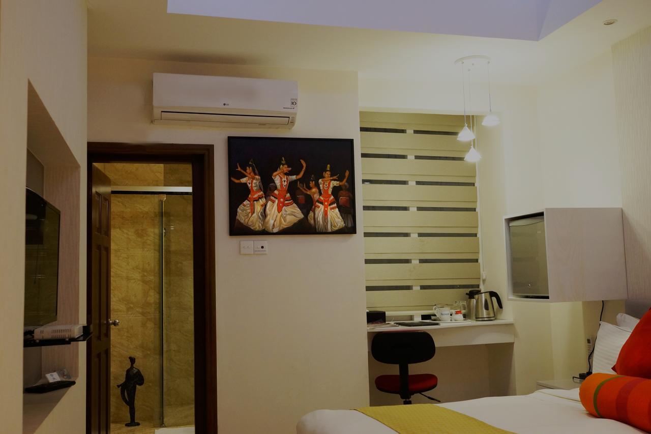 The Penthouse Above Sea Apartman Dehiwala-Mount Lavinia Kültér fotó