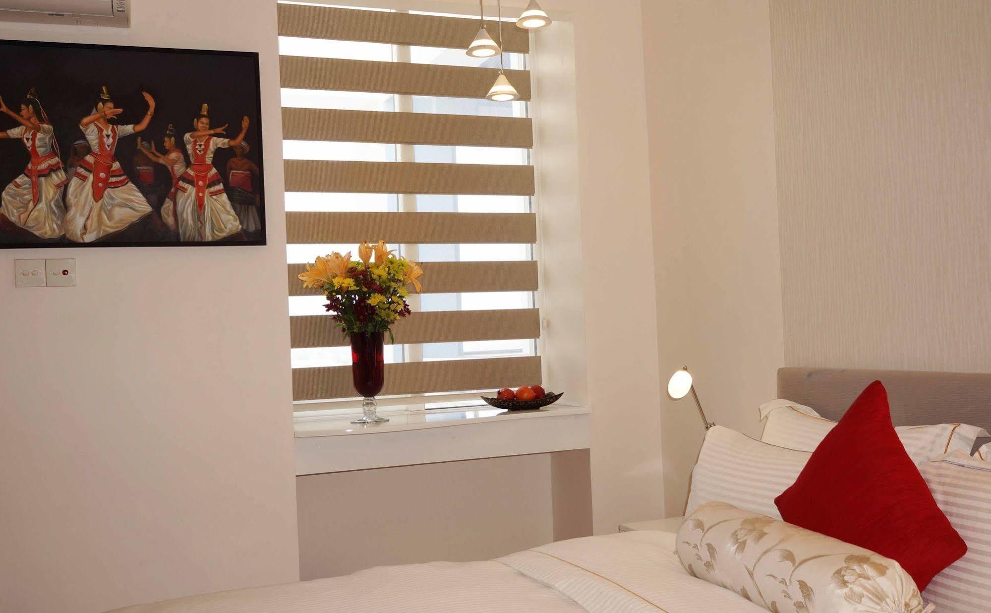 The Penthouse Above Sea Apartman Dehiwala-Mount Lavinia Kültér fotó